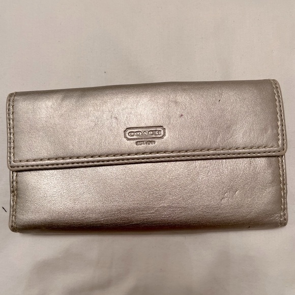 Coach Silver Turn Lock Wallet - Picture 6 of 9